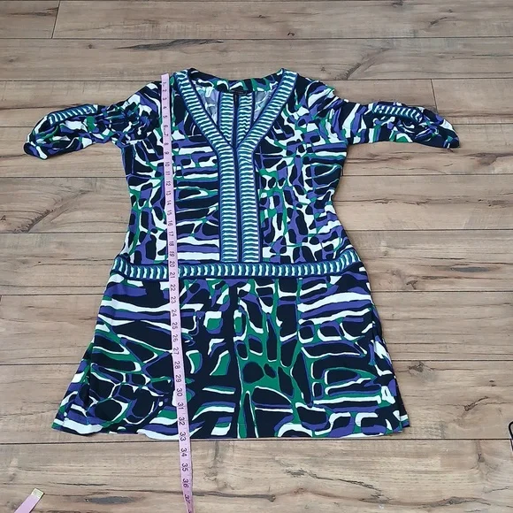 Women's Vibrant Geometric Print V-Neck Dress By BCBGMAXAZRIA. Size S - Picture 16 of 17